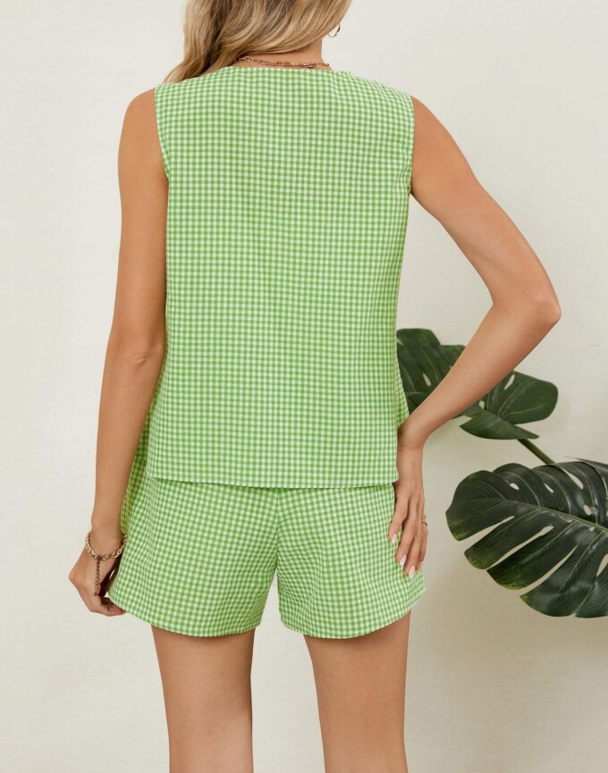 Green-3.jpg